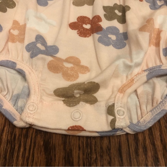 NEW | Angel Dear Floral Romper 0-3 months - Picture 5 of 9